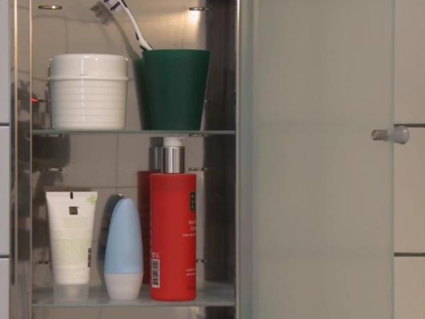Badschrank aufgeräumt Badschrank aufgeräumt