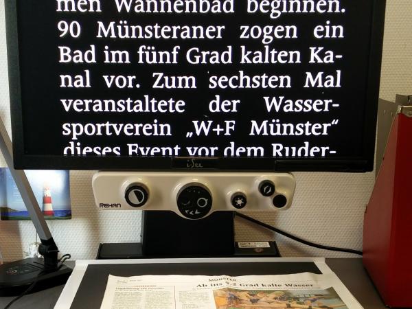 Inverse Textdarstellung auf dem Monitor eines Bildschirmlesegerätes 