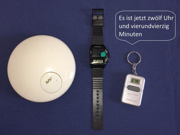Drei unterschiedliche Uhren mit Sprachausgabe